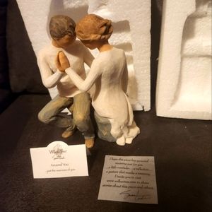 Willow Tree "Around You" by artist Susan Lordie New in box with Tags!